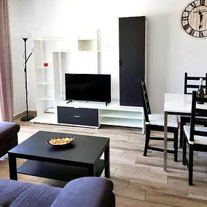 Luxury 2 Bedroom 2 Min From Apartment
